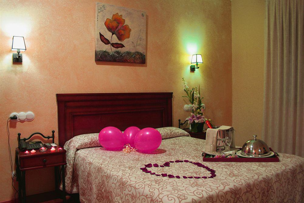 Hotel Comendador Carranque Esterno foto